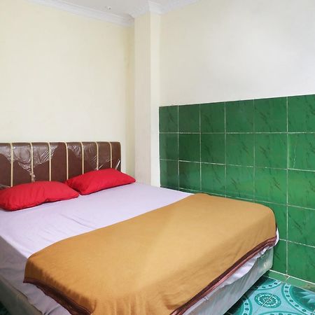 Hotel Ellysta Tangerang Eksteriør billede