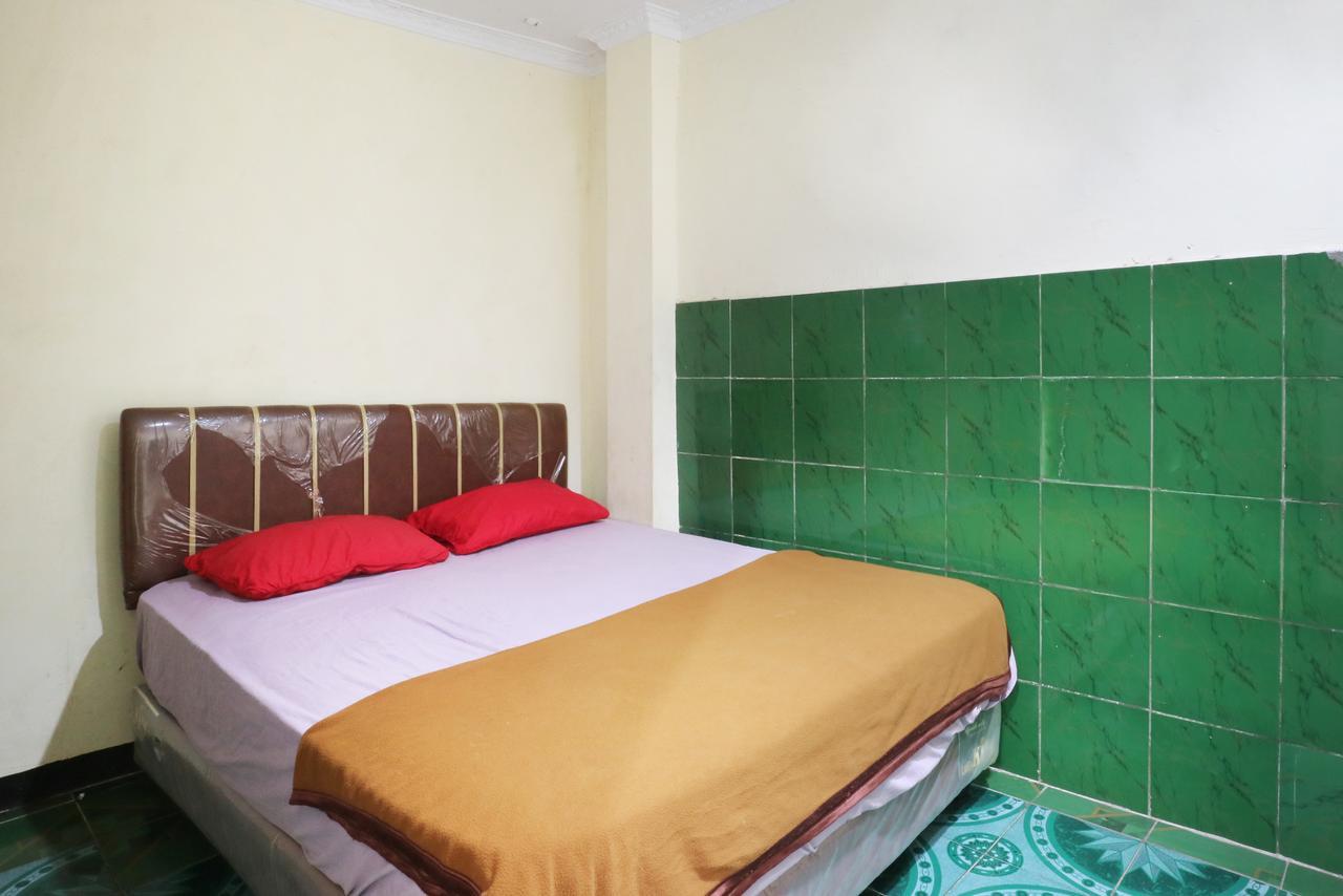 Hotel Ellysta Tangerang Eksteriør billede