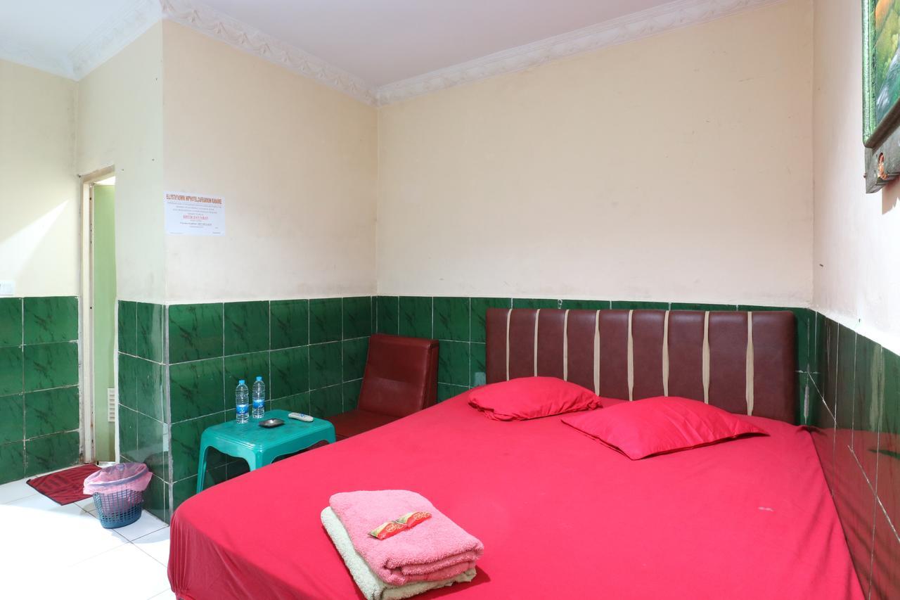 Hotel Ellysta Tangerang Eksteriør billede