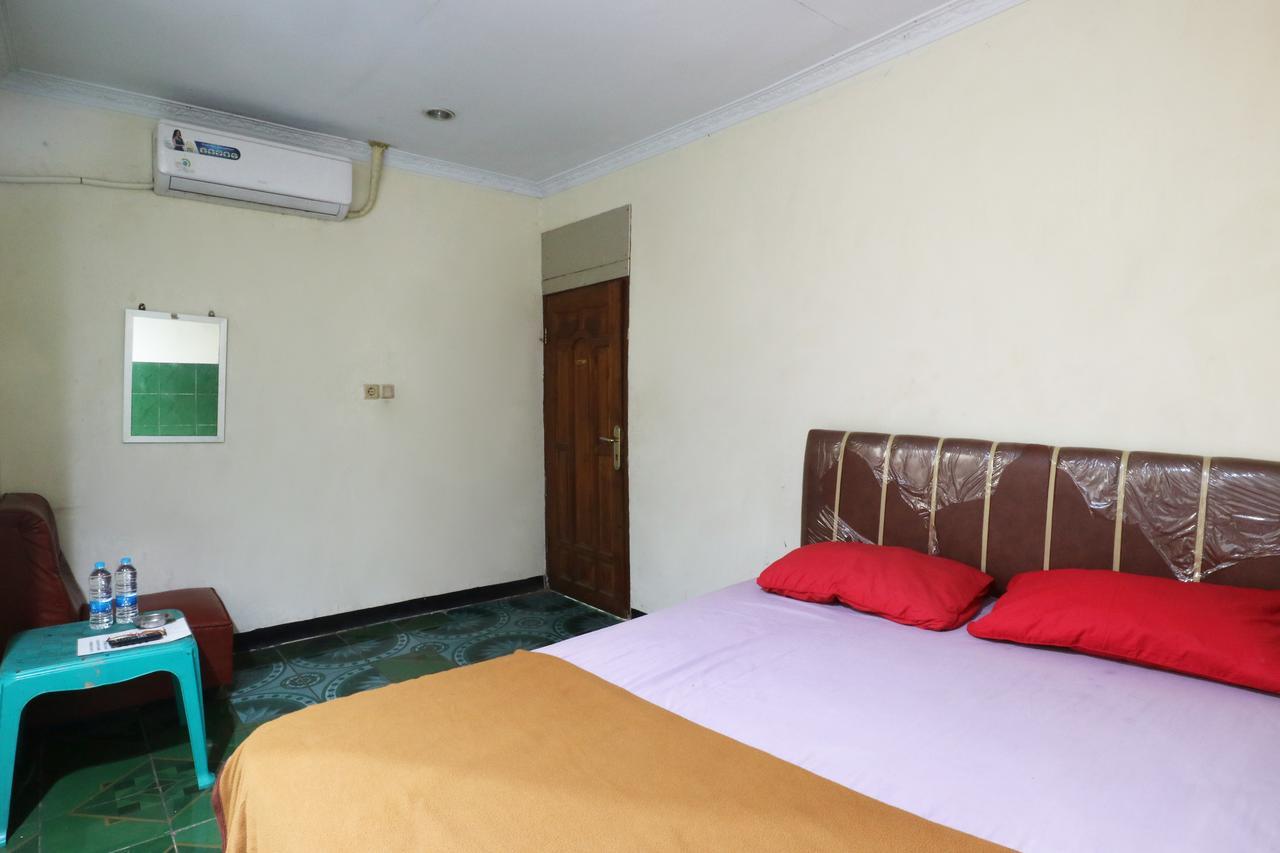 Hotel Ellysta Tangerang Eksteriør billede